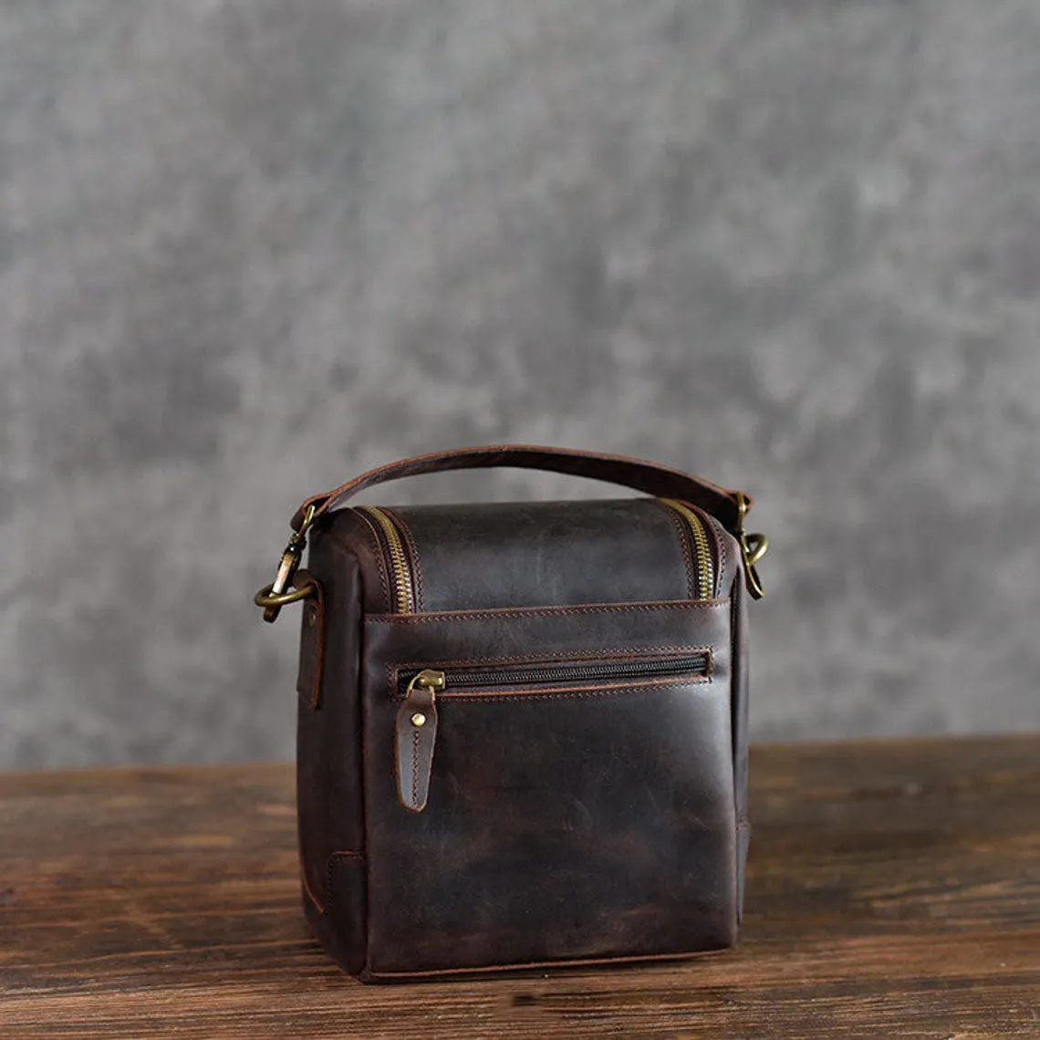 Dazzlo Rustic Leather Camera Bag - Coffee - 8"