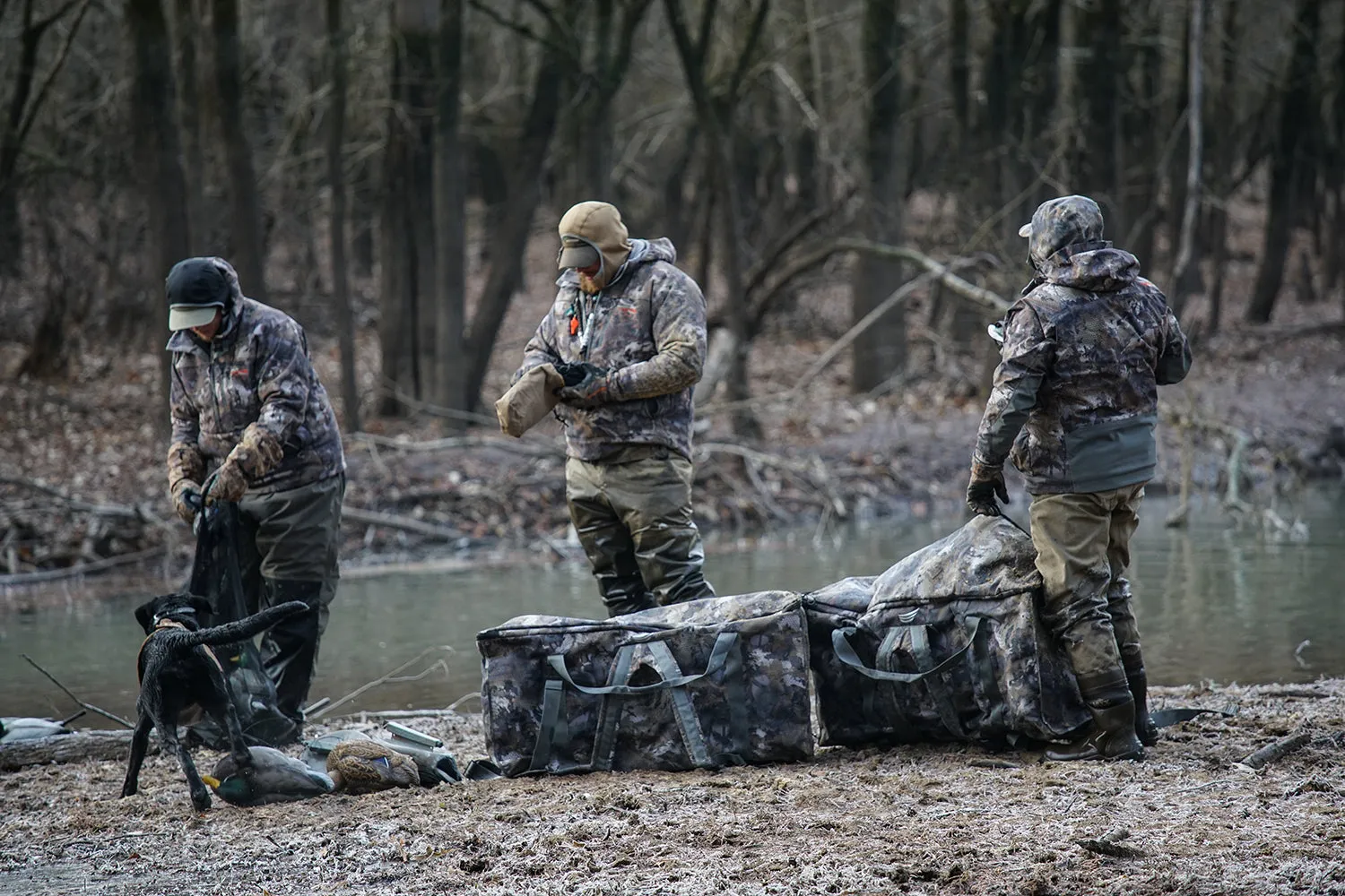 Flight Series 12 Slot Duck Decoy Bag - Optifade Timber