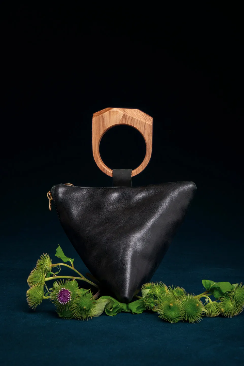 Leather bag with geometrical wood handle LAURIER made to order