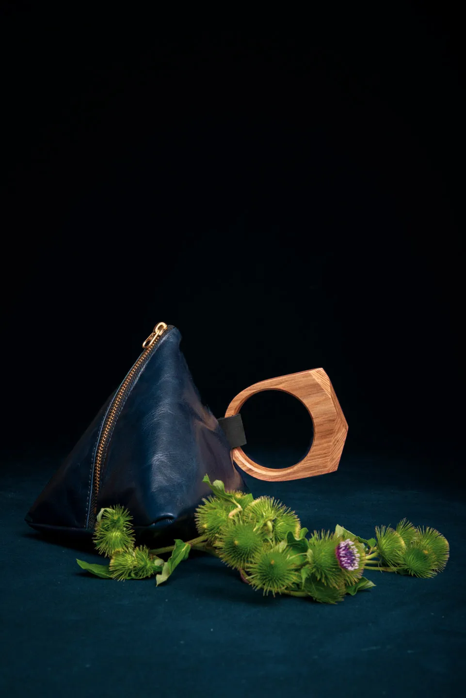 Leather bag with geometrical wood handle LAURIER made to order