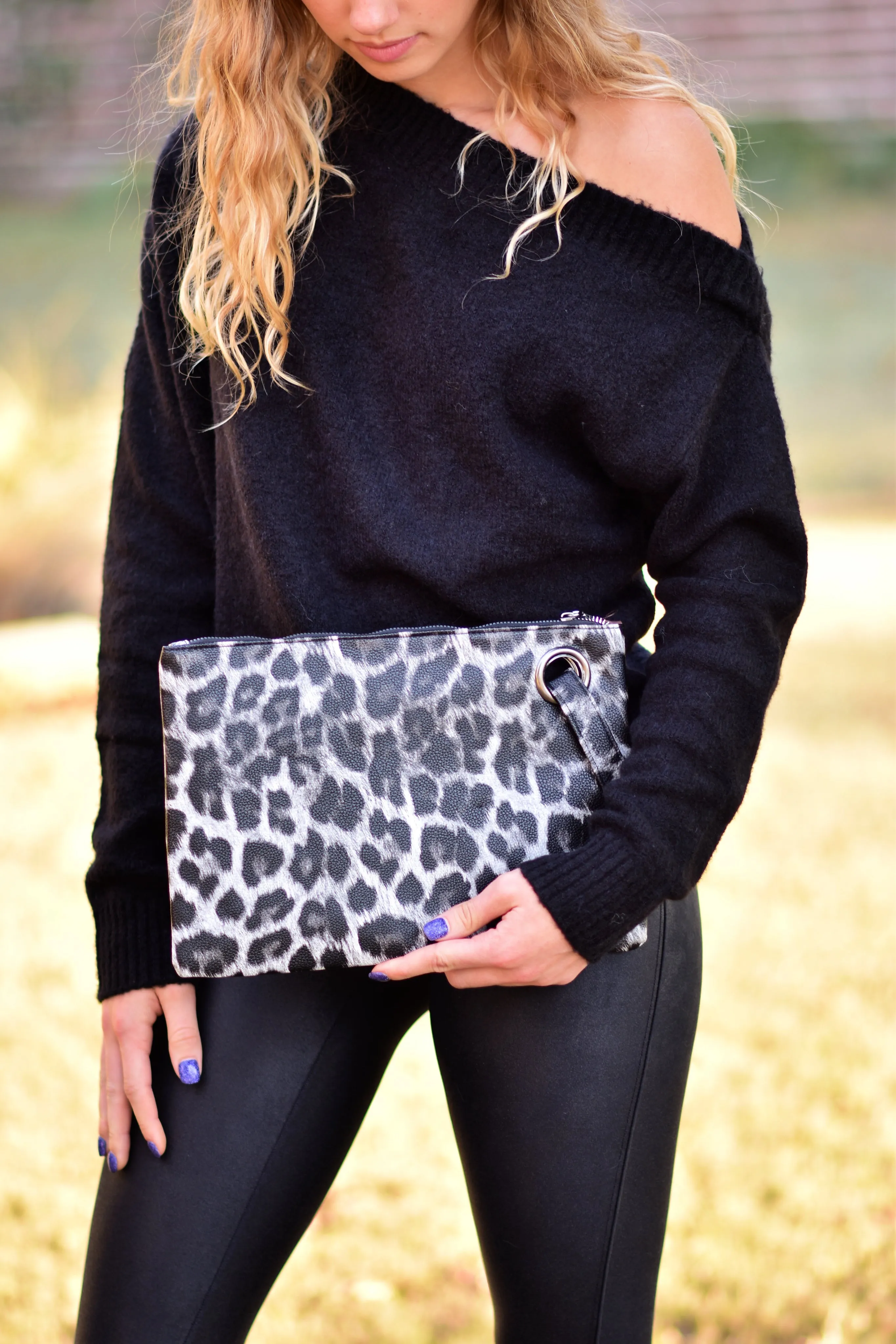 Leopard Print Wristlet Clutch - Gray