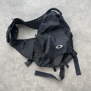 Oakley Software RARE 2000s technical sandbag sling bag (20”x15”x8”)