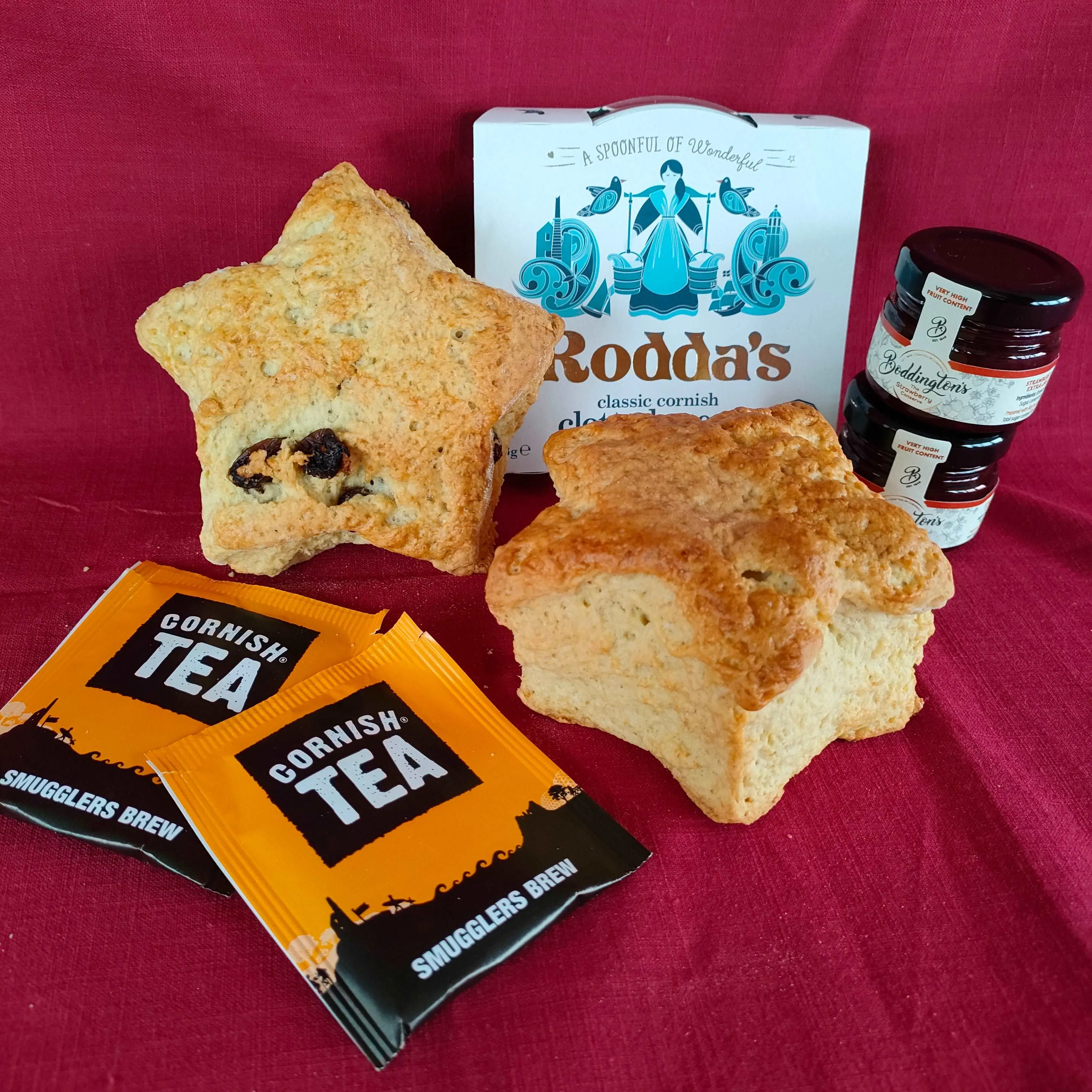 Rustic 'Star' Cornish cream tea